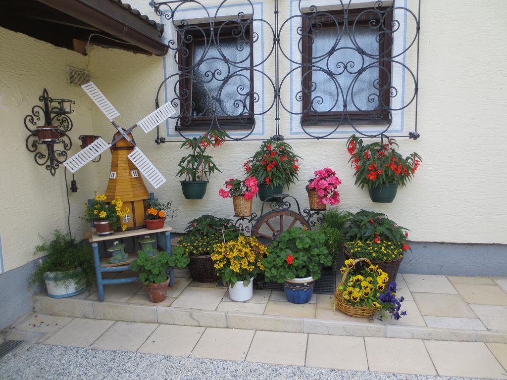 Gaestehaus Scharler Neukirchen am Grossvenediger Bilik gambar