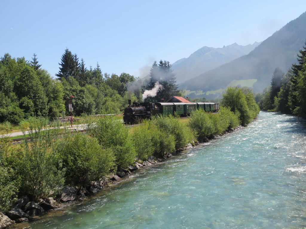 Gaestehaus Scharler Neukirchen am Grossvenediger Luaran gambar