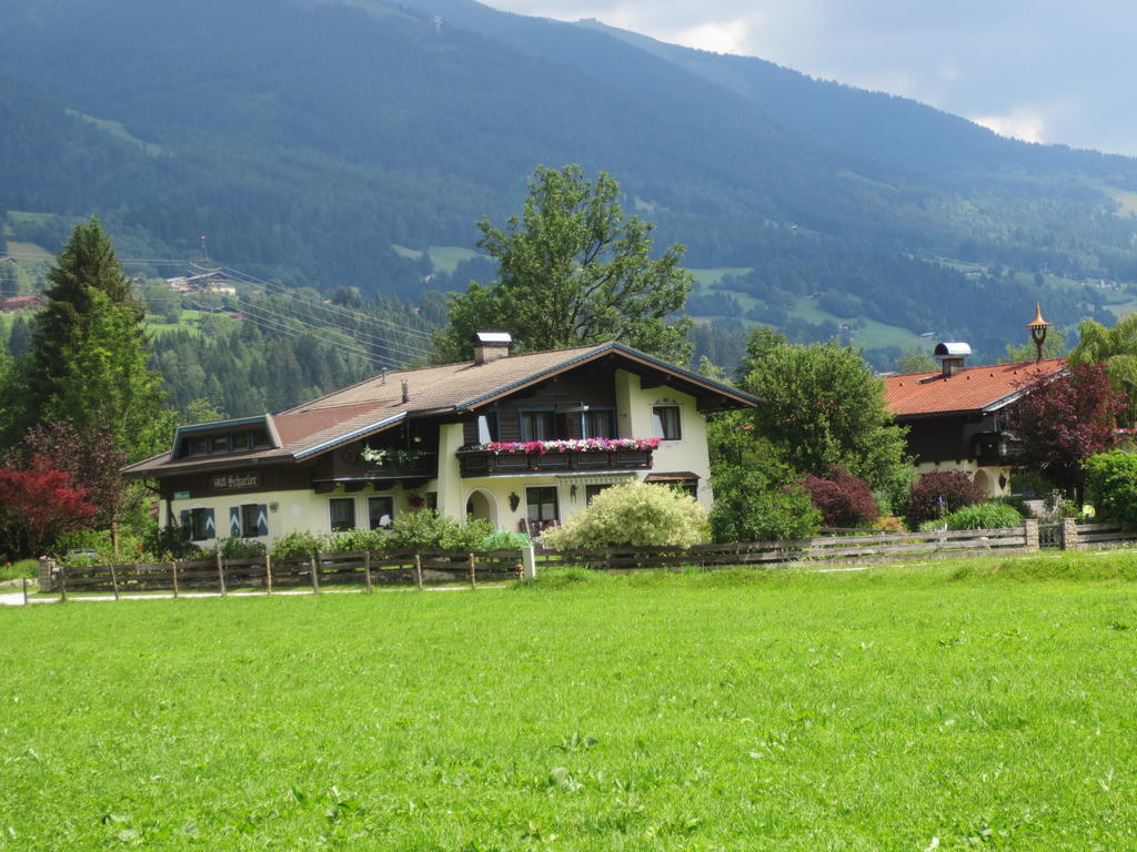 Gaestehaus Scharler Neukirchen am Grossvenediger Luaran gambar