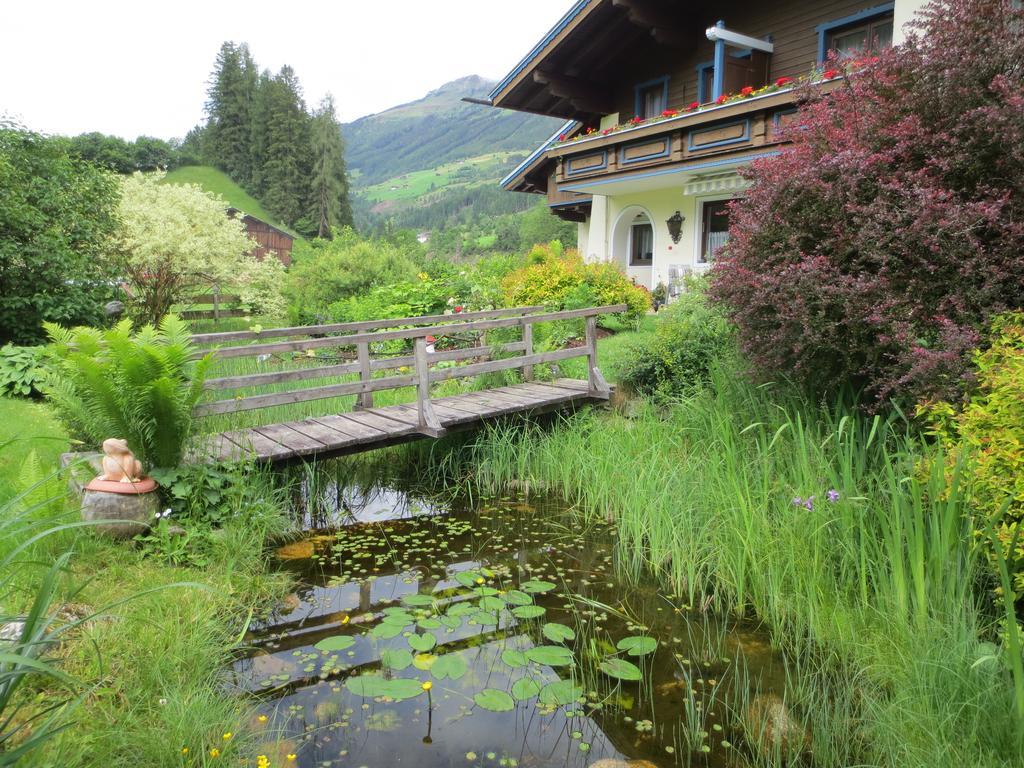 Gaestehaus Scharler Neukirchen am Grossvenediger Luaran gambar