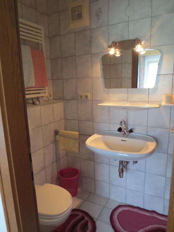 Gaestehaus Scharler Neukirchen am Grossvenediger Luaran gambar