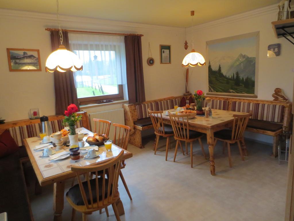 Gaestehaus Scharler Neukirchen am Grossvenediger Luaran gambar