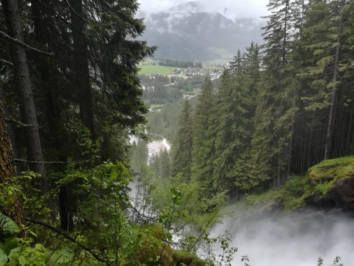 Gaestehaus Scharler Neukirchen am Grossvenediger Luaran gambar